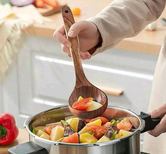  7pcs Teak Wooden Kitchen Utensil Set