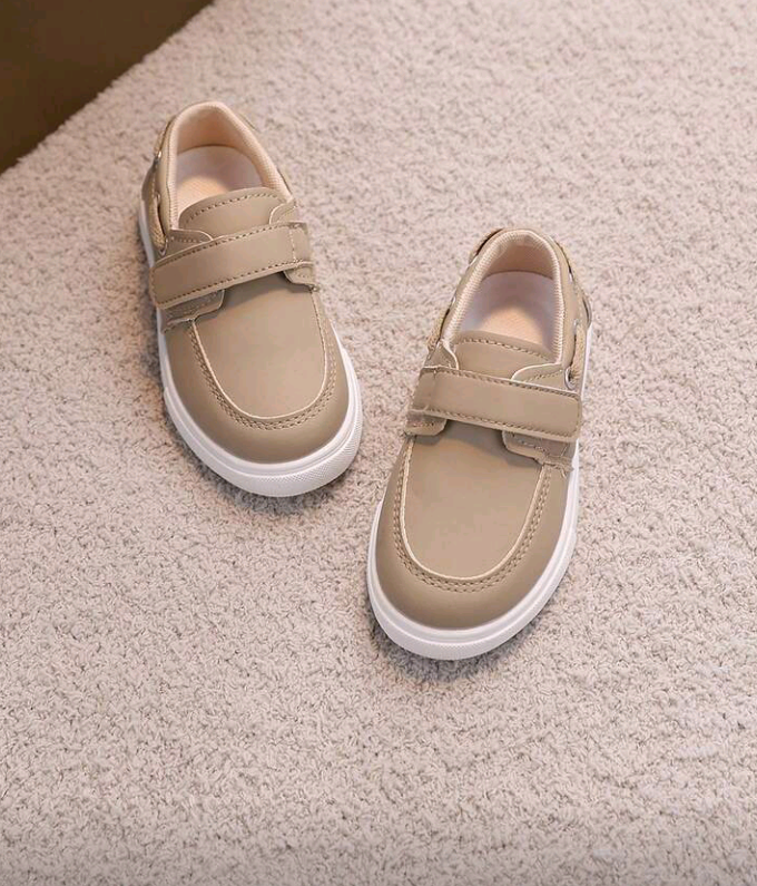 Baby Outdoor Comfortable Flat Sneakers – Fashionable Versatile Toddler Shoes for Spring & Autumn