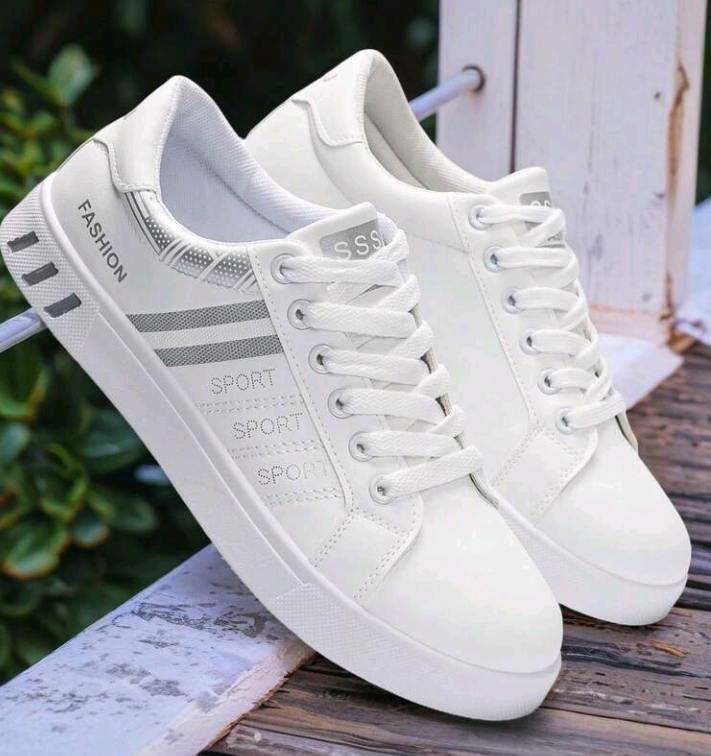 Men’s Low-Top Casual Sneakers – Breathable Flat Platform Non-Slip Shoes for Summer, Outdoor, and Travel