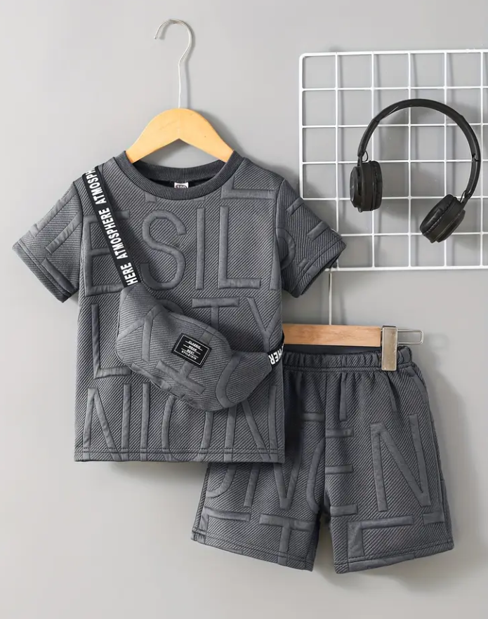 Boys' Letter Jacquard 3PCS Summer Outfit Set – T-Shirt, Shorts & Matching Bag